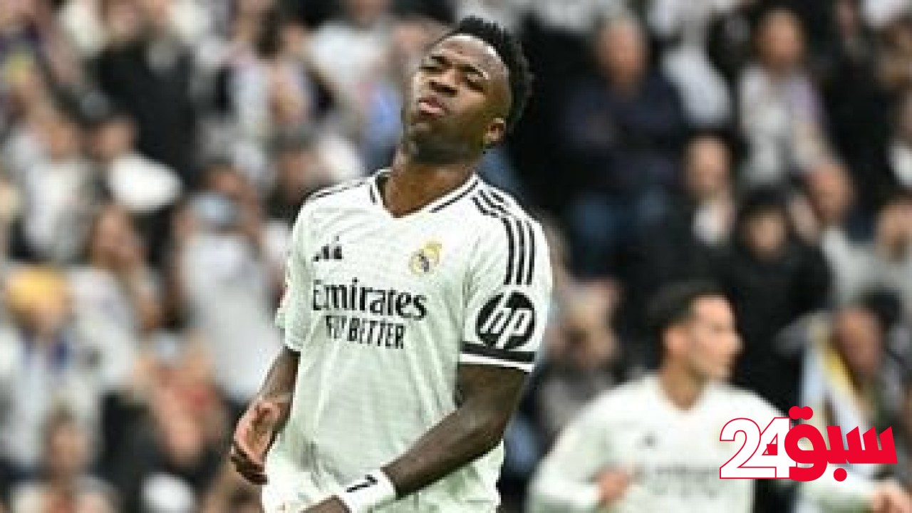 فينيسيوس يسخر من مارتينيز مدافع برشلونة في الكلاسيكو – سبق 24