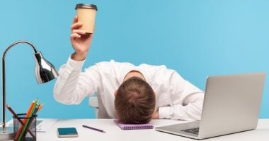 كيف تعرف أنك مرهق في العمل؟ الحق خد إجازة قبل ما تفقد الشغف – سبق 24