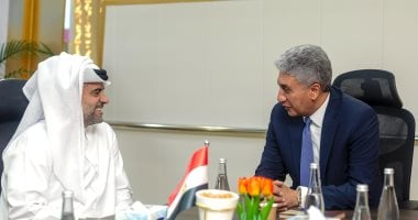 وزير السياحة يبحث تعزيز التعاون مع شركات طيران دولية – سبق 24