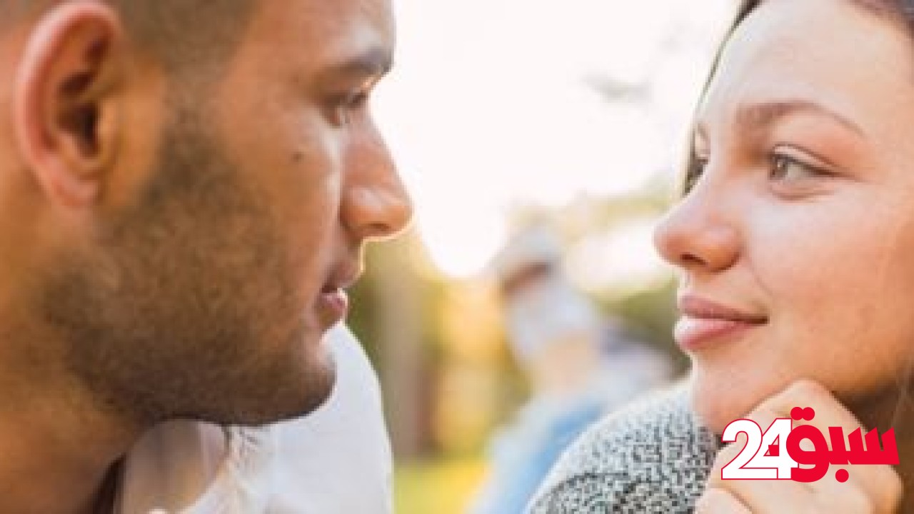 5 علامات بتقولك إن شريك حياتك بيثق فيك وبيحبك.. مش بالكلام – سبق 24
