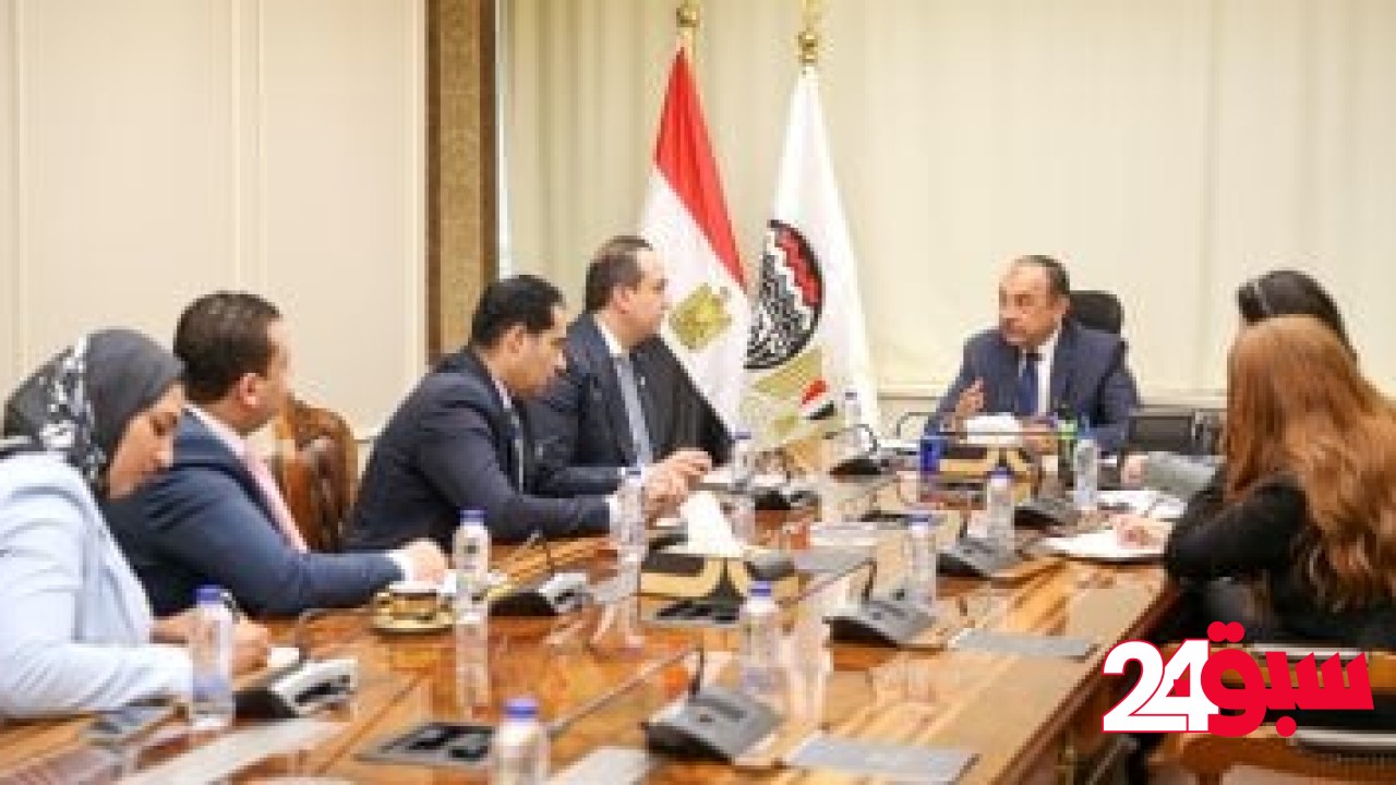 وزير قطاع الأعمال يبحث مع رئيس هيئة الرعاية الصحية تعزيز التعاون المشترك لدعم الصناعة – سبق 24