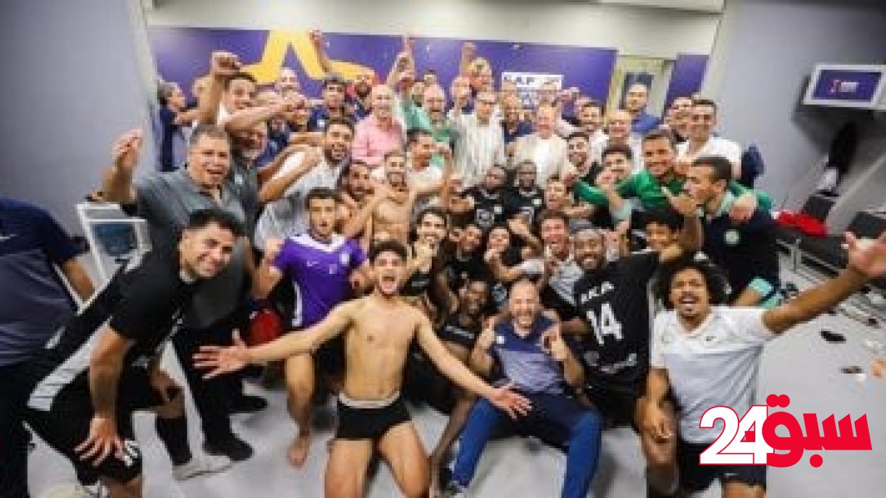 كواليس احتفال لاعبي البنك الأهلي فى غرفة الملابس بعد الفوز على بيراميدز – سبق 24