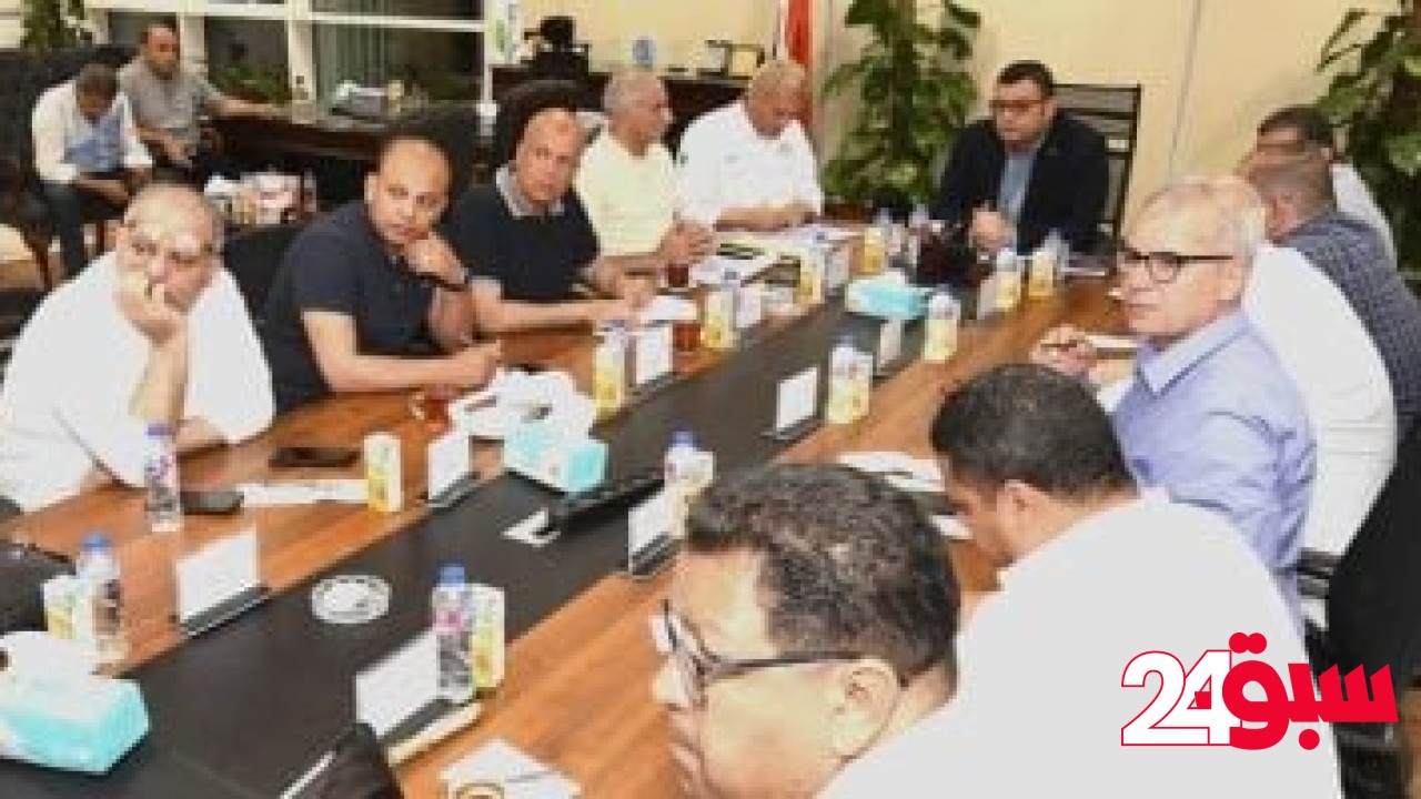 وزير الإسكان يتابع سير العمل بمنظومة مياه الشرب والصرف بمطروح استعدادا للصيف – سبق 24