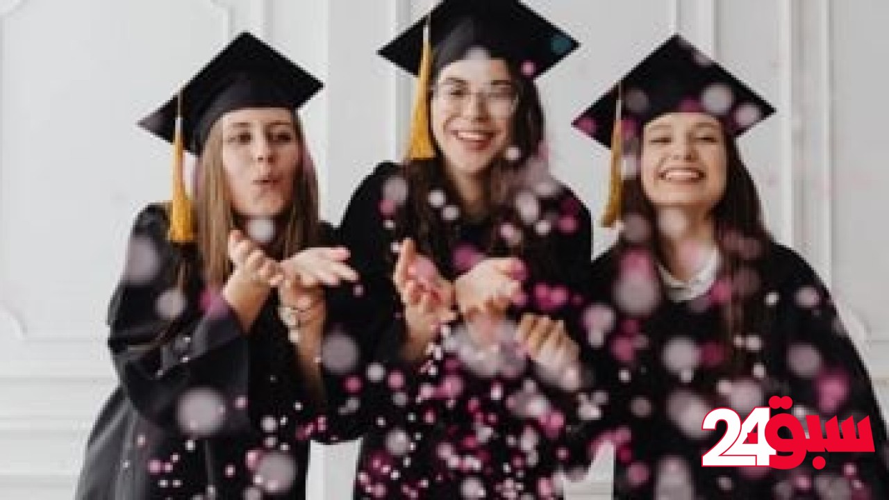 5 قطع أزياء مناسبة لحفلات التخرج في 2025.. راقية وتريندي وعملية – سبق 24