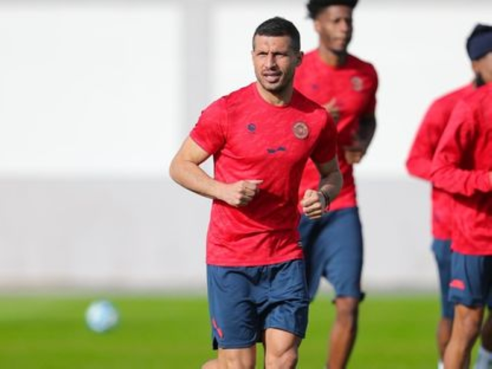 طارق حامد لاعب ضمك يصدم الزمالك