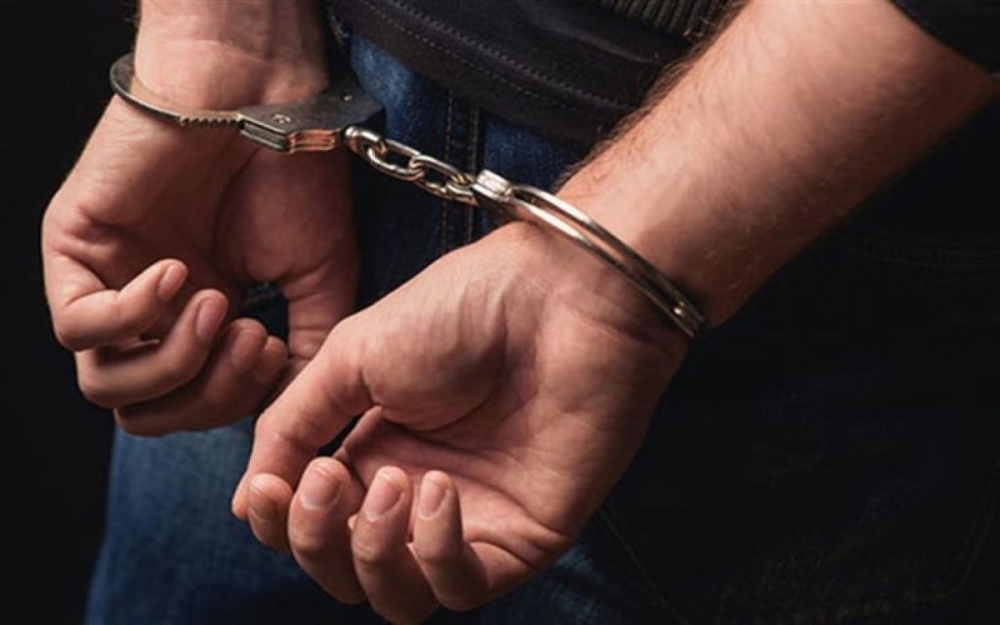 عسير.. ضبط 5 مقيمين نشروا إعلانات حملات حج وهمية ومضللة