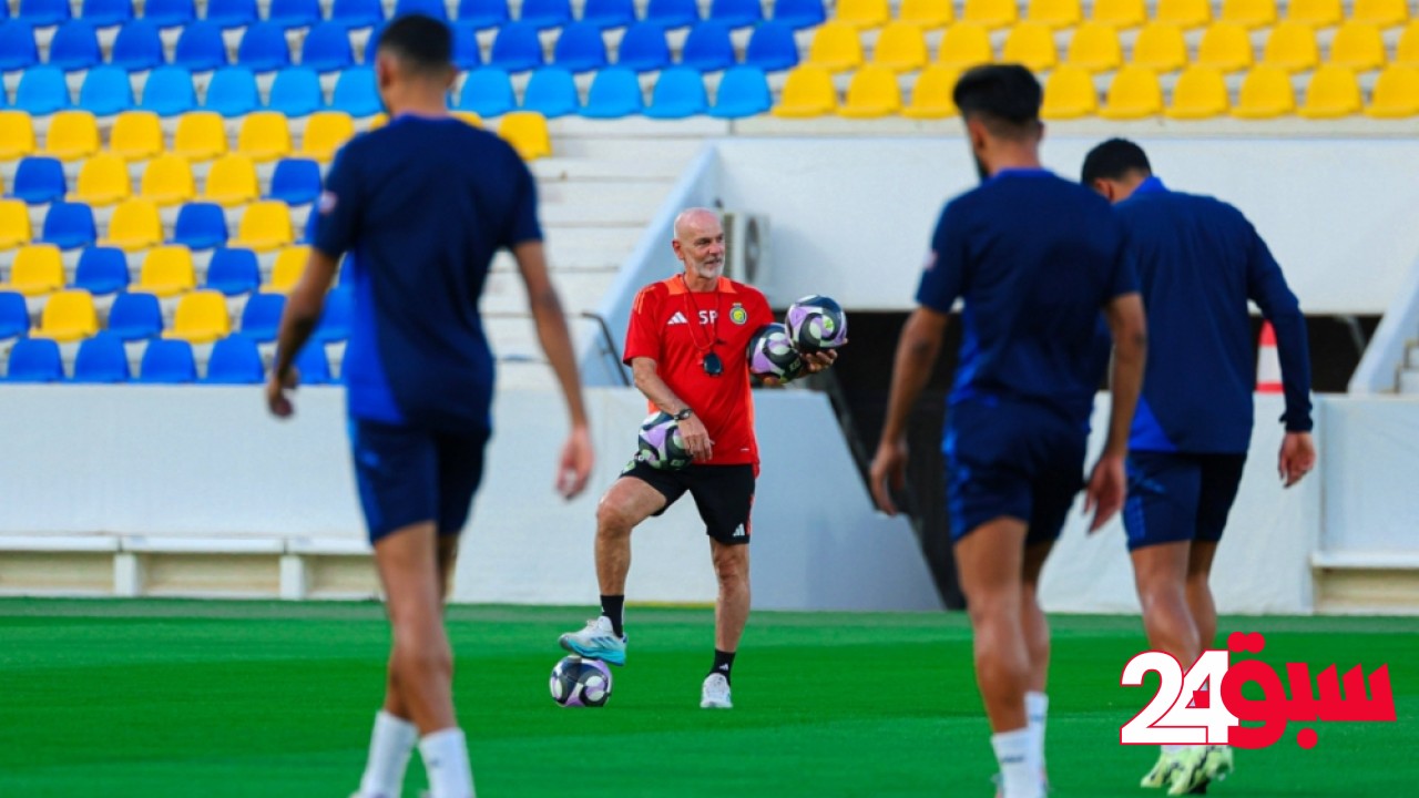 بيولي يستبعد محترف النصر عن مواجهة الاتحاد