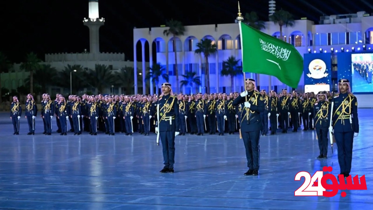 وزير الحرس الوطني يرعى حفل تخريج دفعتين من دورة تأهيل الضباط وكلية الملك خالد