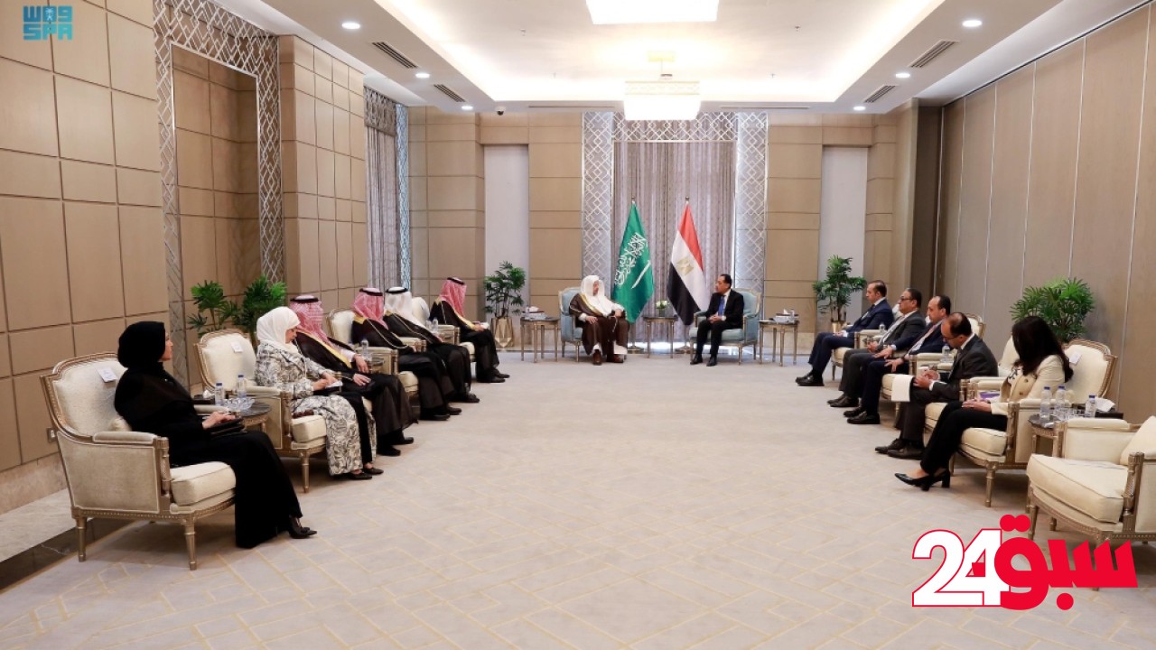 القاهرة.. تفاصيل لقاء رئيس مجلس الشورى مع رئيس الوزراء المصري